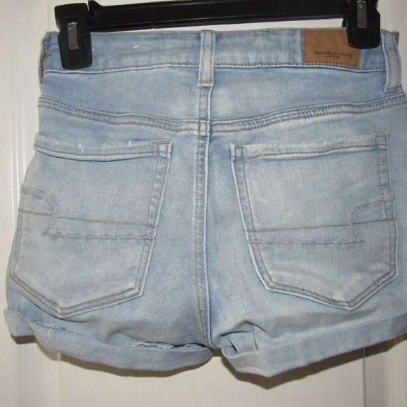 AMERICAN EAGLE Hi-Rise Shortie Next Level Stretch Light Wash Shorts Size 2 - Picture 2 of 4